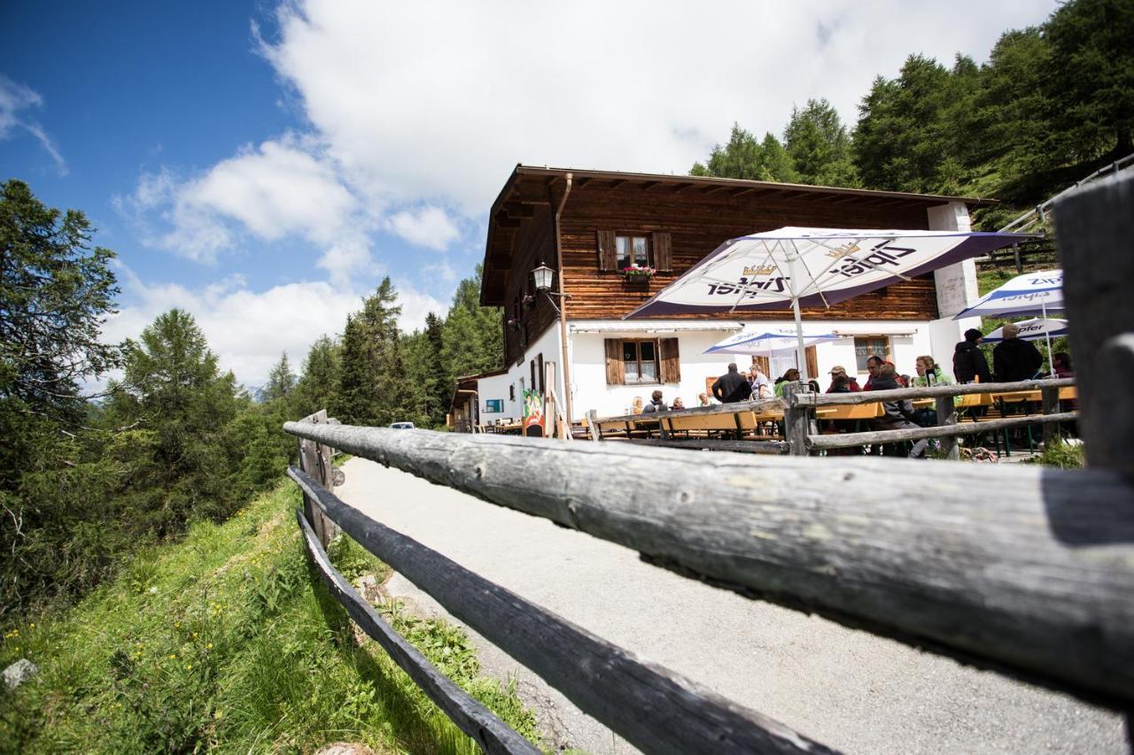 Hotel Jaegerhof เคาเนอร์ทาล ภายนอก รูปภาพ